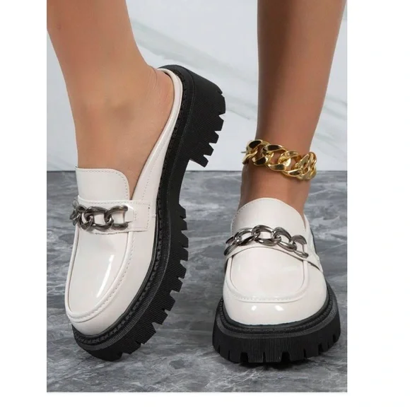 Y2K white chunky loafer with top chain - Picture 2 of 10